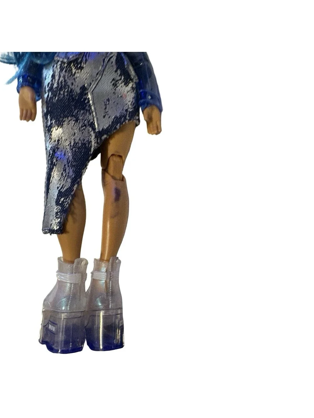 MGA Rainbow High Skyler Bradshaw Fashion Doll - Blue